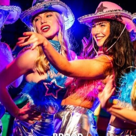 Dancer Rotterdam  (NL) Dancers Freestyle - Festival Cowgirl