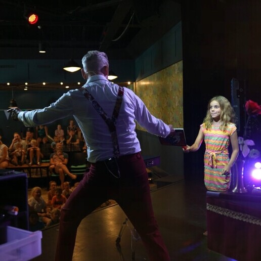 Kindervoorstelling Breda  (NL) Familieshow Jan Smulders ⭐ CHOICE