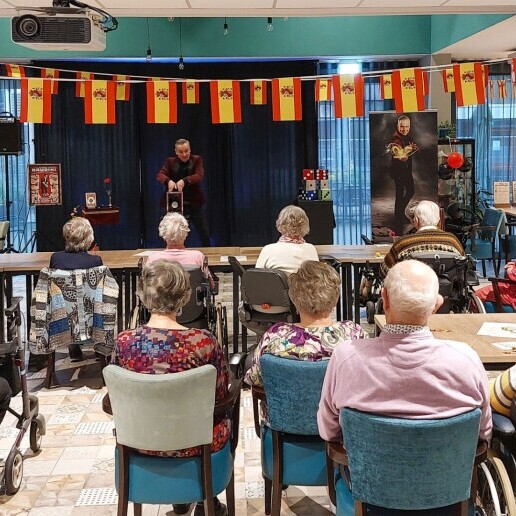 Goochelaar Breda  (NL) Goochelaar Zorginstelling Jan Smulders