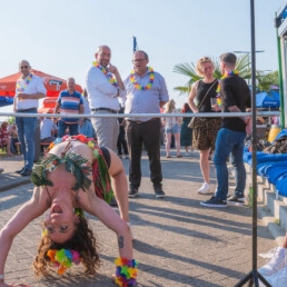 Tropische Show met Hawaiiaanse Danseres