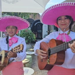 Frida Kahlo the pink mariachi duo /trio