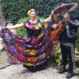 A Bailar Duo