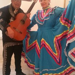 A Bailar Duo