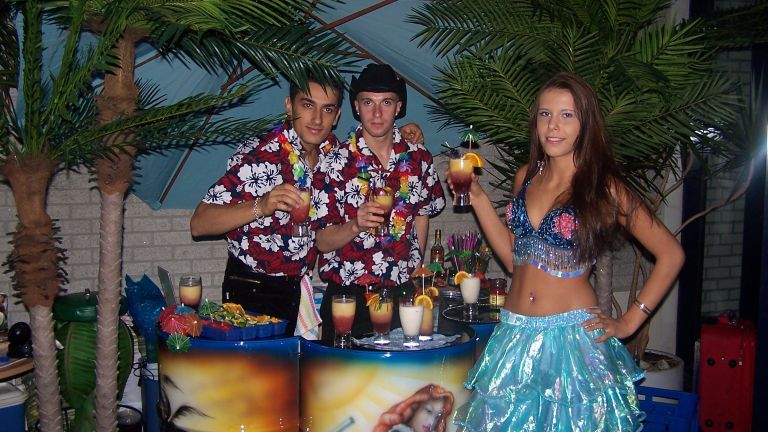 Tropical cocktail Bar