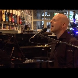 Piano Man Live