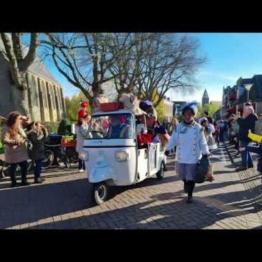 Kids show Ridderkerk  (NL) Parcels TUK TUK 12, the DJ Sint act!