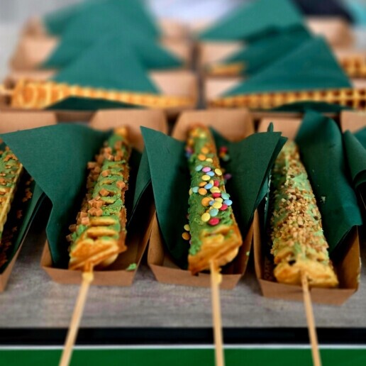 Food truck Ridderkerk  (NL) Waffle stand THE TASTE makers at any party!
