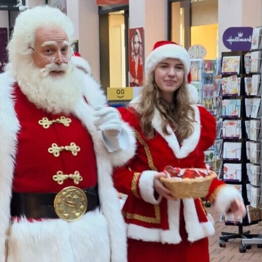 Karakter/Verkleed Dronten  (NL) De lieve maar ook echte kerstman huren.