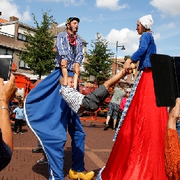 Actor Amsterdam  (NL) Circus Clog: Stilt-Animation