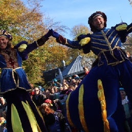 Pieten op stelten: Dikke & Dunne Piet