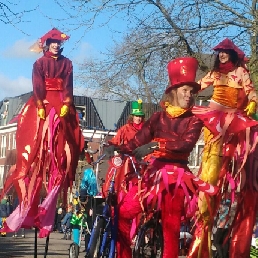 Stiltwalkers: Carnival Argentina