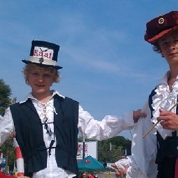 Pierrot Clown on stilts