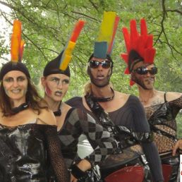 Dance group Winterswijk  (NL) Punks on stilts!