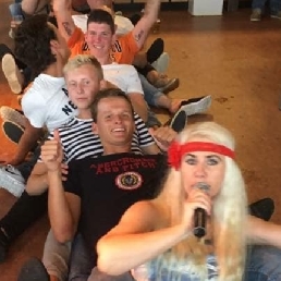 Singer (female) Volendam  (NL) Carnival! Volendam Thilly