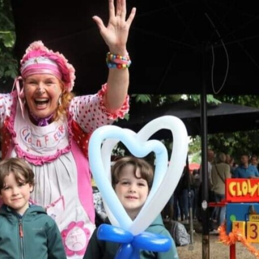 Clown Arnhem  (NL) Clown Fleur, brighten up every children's party!