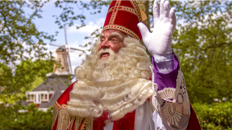 Huur dé echte Sinterklaas met Pieten!