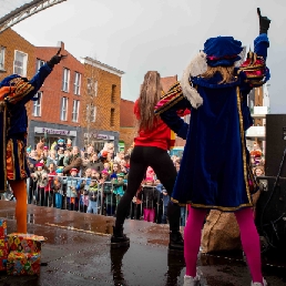 Sinterklaasshow met presentatrice Yvana!