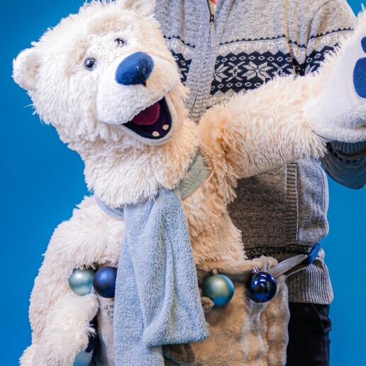 Kids show Giessen  (NL) Polar Bear Merry Polar Bear! (puppet act)