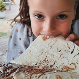 Kids show Rosmalen  (NL) Chocolate painting on candy paper