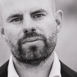 Presentator 's Gravenhage  (NL) Wrap-up door Sjaak Kroes