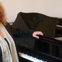 Allround pianist Eliza