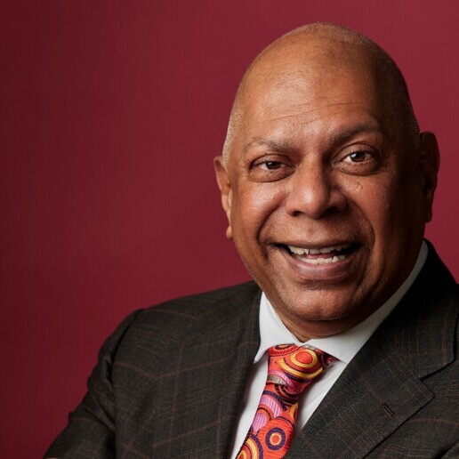 Speaker Almere  (NL) Customized lecture - Adjiedj Bakas