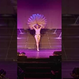 Burlesque Danseres met Waaiers