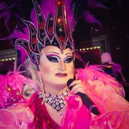 Drag presentatrice Tiffanie Deelight