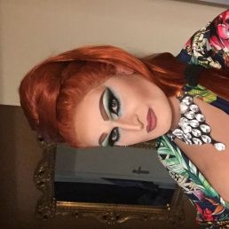 Drag presentatrice Tiffanie Deelight
