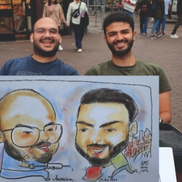 Kunstenaar Amsterdam  (NL) Karikaturist Koes Komo Live