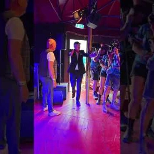 Cabaret Hilversum  (NL) Cabaret hand diviner