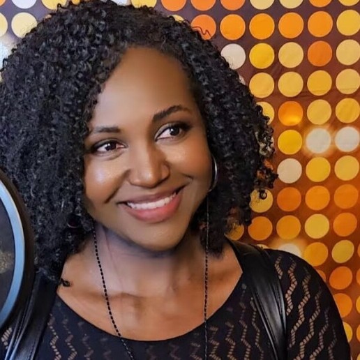 Singer (female) Apeldoorn  (NL) Singer- Songwriter Kate Moraa