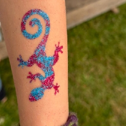 Niekies Glittertattoos in gewenst thema!