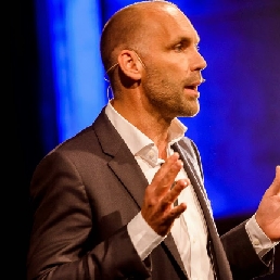 Speaker Doorn  (NL) Richard van Hooijdonk: AI Revolution