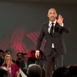 Richard van Hooijdonk: Werk en HRM