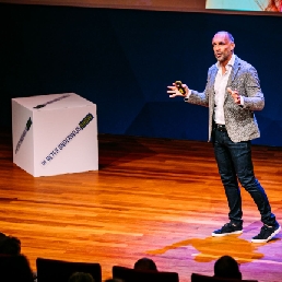 Richard van Hooijdonk: Onderwijs