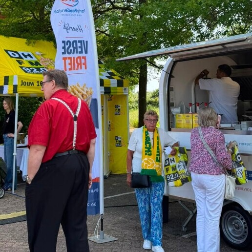 Foodtruck Den Haag  (NL) FRIETKRAAM & VEGA(N)SNACKBAR op locatie!