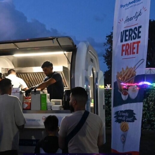 Foodtruck Den Haag  (NL) FRIETKRAAM & VEGA(N)SNACKBAR op locatie!
