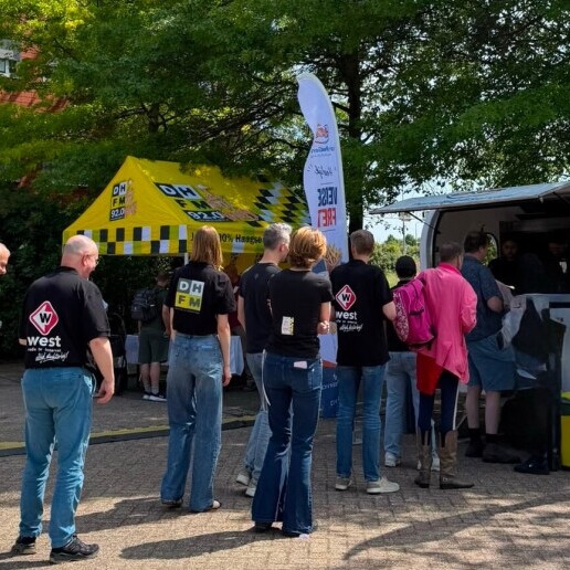 Foodtruck Den Haag  (NL) FRIETKRAAM & VEGA(N)SNACKBAR op locatie!