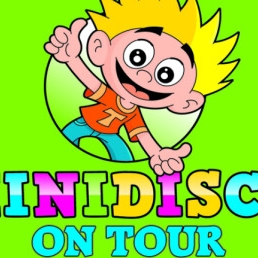 Johnny Glitter met Minidisco On Tour