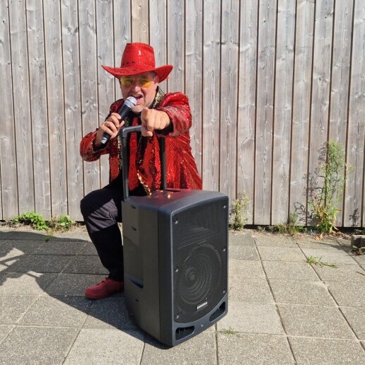 Kindervoorstelling Almere  (NL) Johnny Glitter – Mobiel optreden