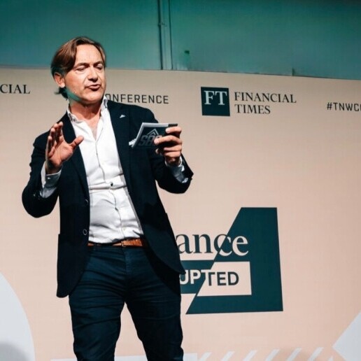 Presenter Amsterdam  (NL) Energieke verbindende dagvoorzitter