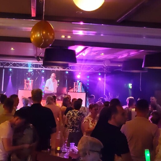 DJ Purmerend  (NL) Allround DJ:  Rob Hukema
