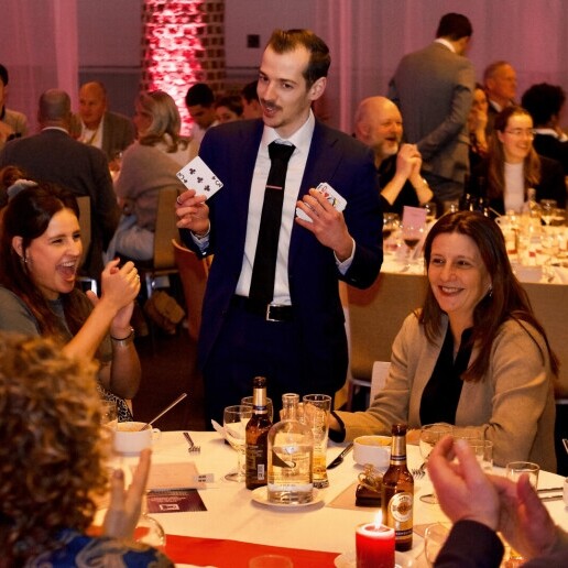 Goochelaar Nieuwegein  (NL) Bruiloft Goochelaar Bart Uriot