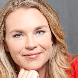 Dagvoorzitter Janneke Willemse