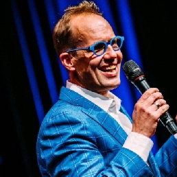 Cabaret Hattem  (NL) Woordkunstenaar Willem Gunneman