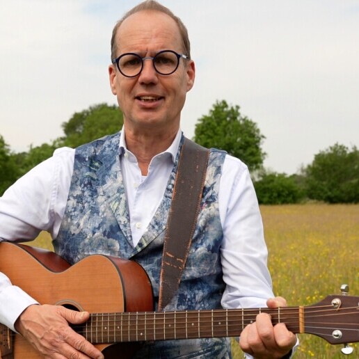 Singer (male) Hattem  (NL) Care troubadour Willem Gunneman