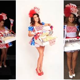 Actor Gouda  (NL) Miss Popcorn - handing out ladies popcorn USA