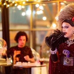 DragQueen BINGO SHOW met Obesia Grandé