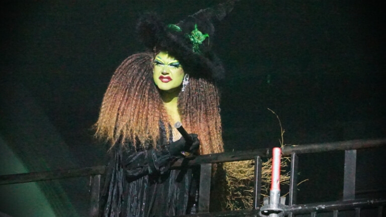 Wicked Elphaba Act / Thema